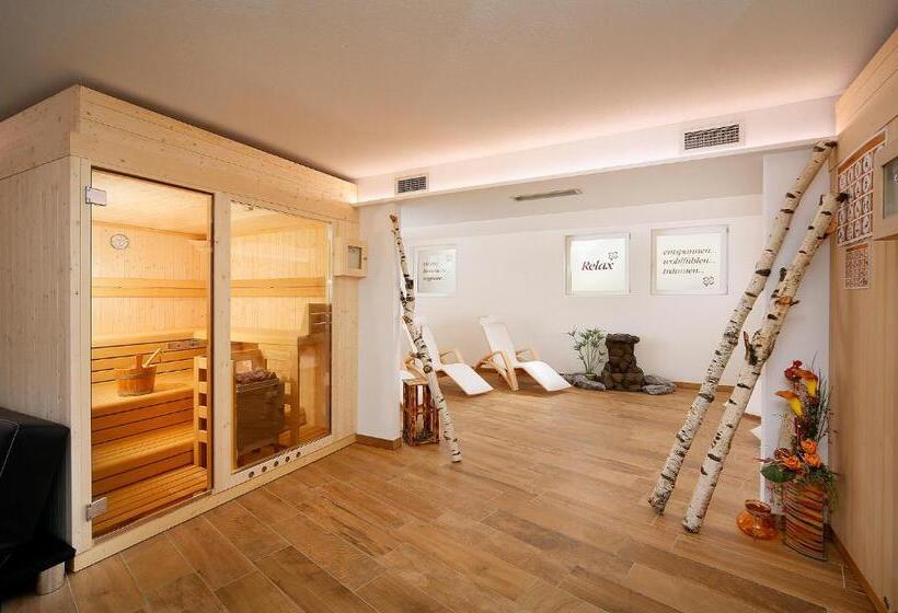 هتل Garni Kleefeld