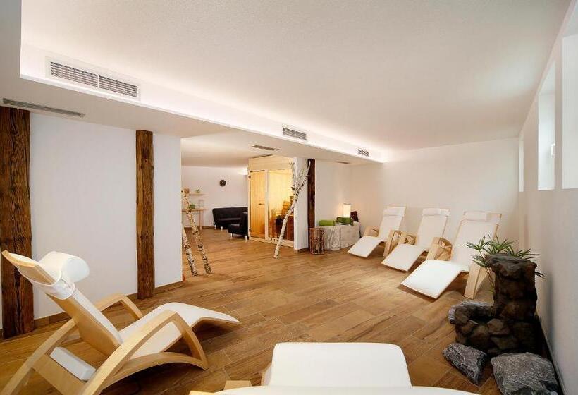 هتل Garni Kleefeld