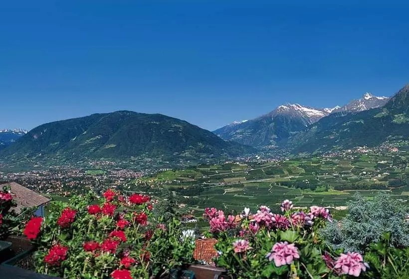 هتل Garni Kleefeld