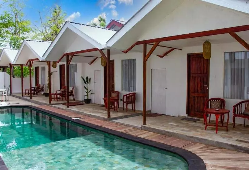 هتل Katara Gili, Boutique Rooms And Bungalows