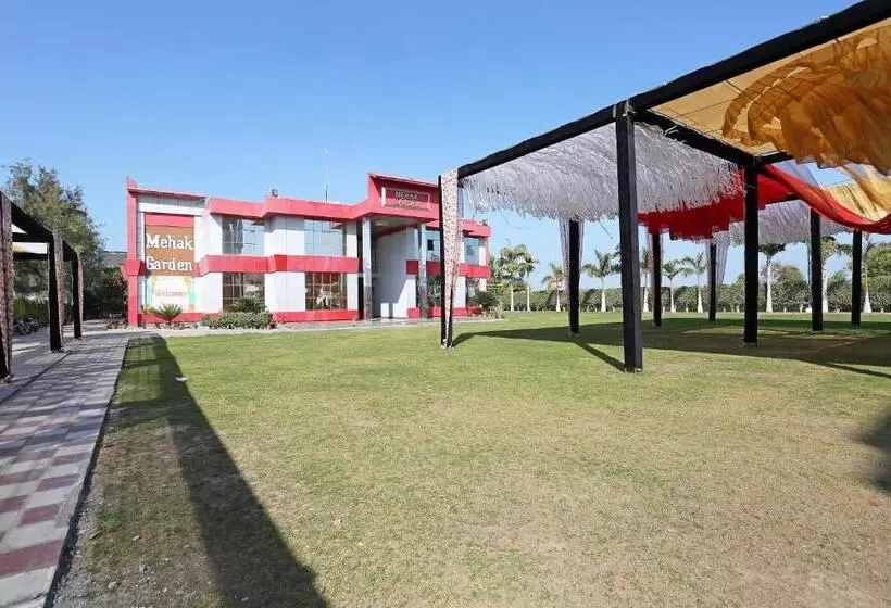 Hotelli Oyo Townhouse 918 Mehak Garden