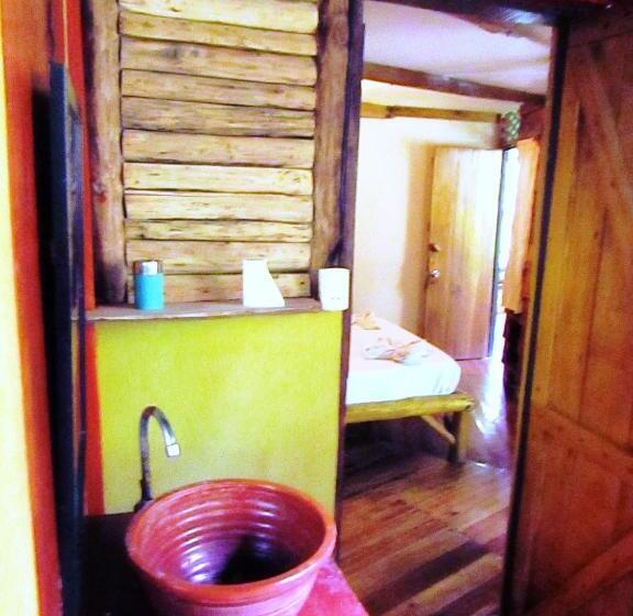 تختخواب و صبحانه Se Ua