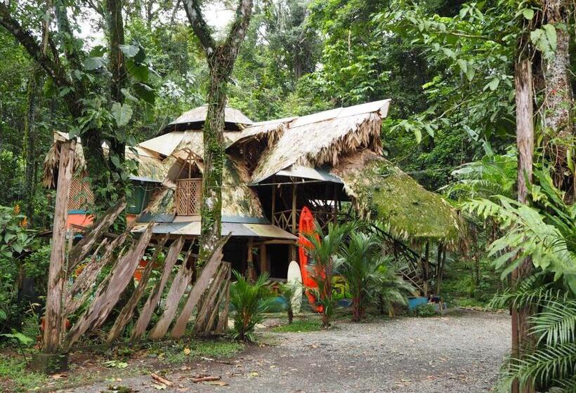 تختخواب و صبحانه Se Ua