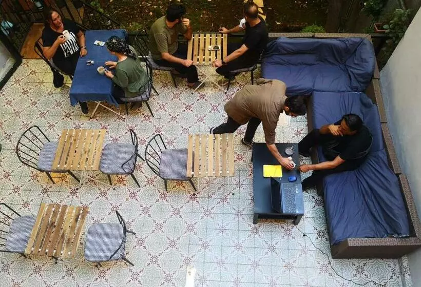 Gafa Garden Hostel & Apartments   Great Location