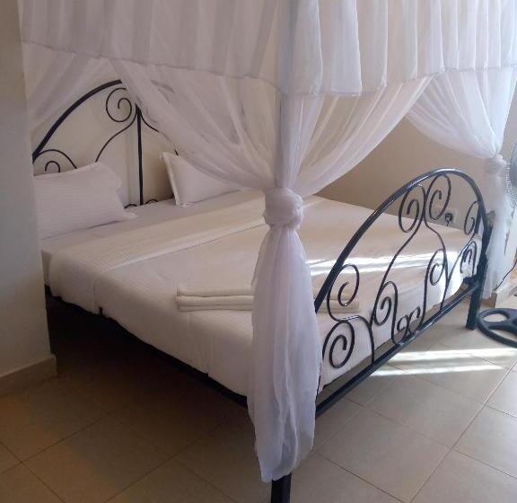 هتل Odelia Gardens