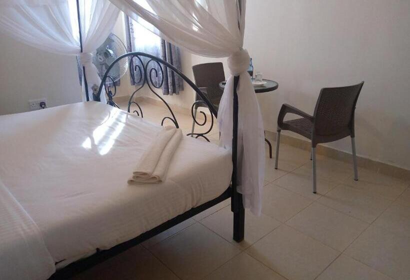 هتل Odelia Gardens