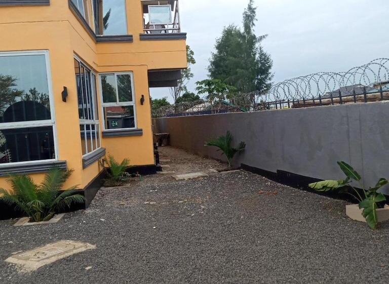 هتل Odelia Gardens