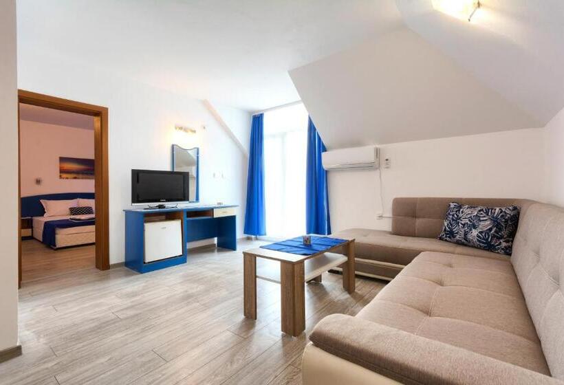 酒店 Siyanie Kiten