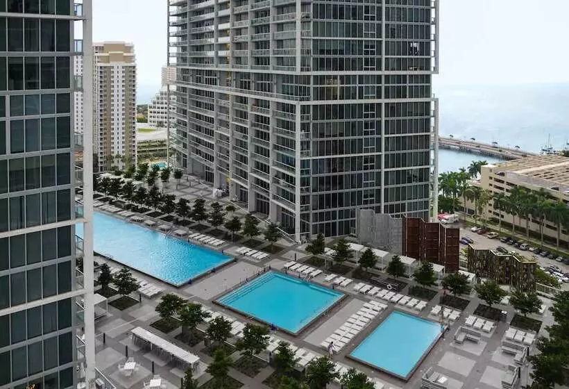 Icon Brickell Luxury Residence
