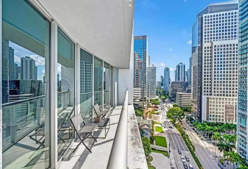 Icon Brickell Luxury Residence