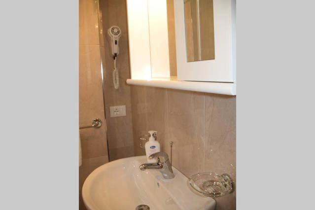 بنسيون Affittacamere Antonella