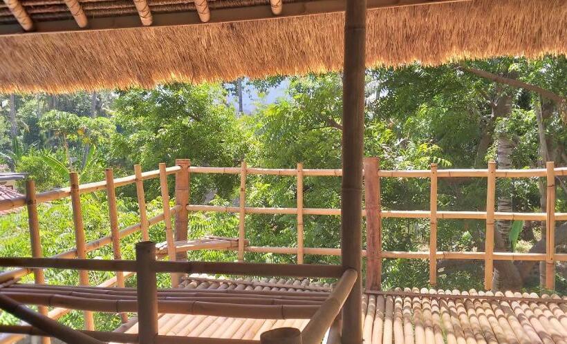 ペンション Amed View Guesthouse