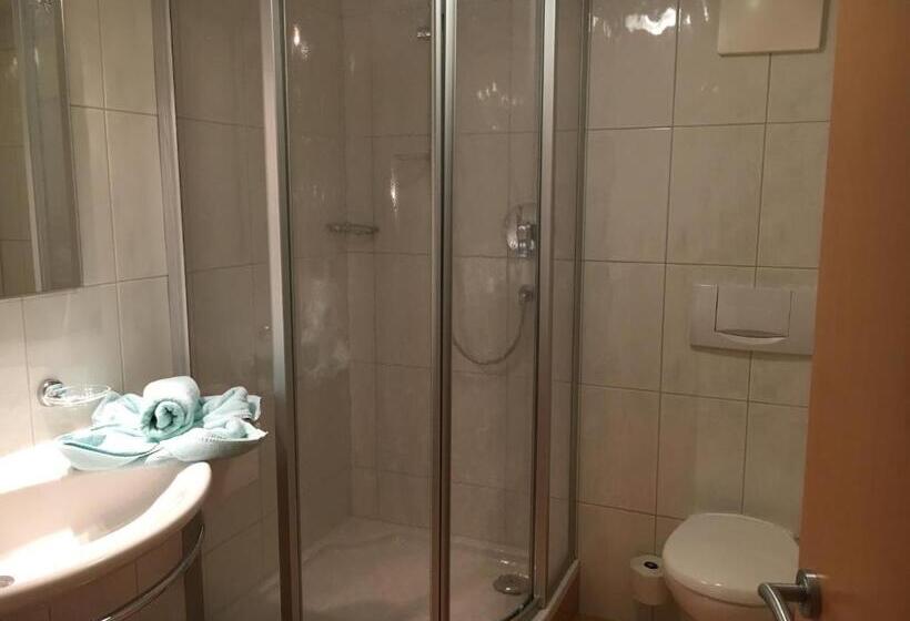 צימר Gästehaus Hochstaffl