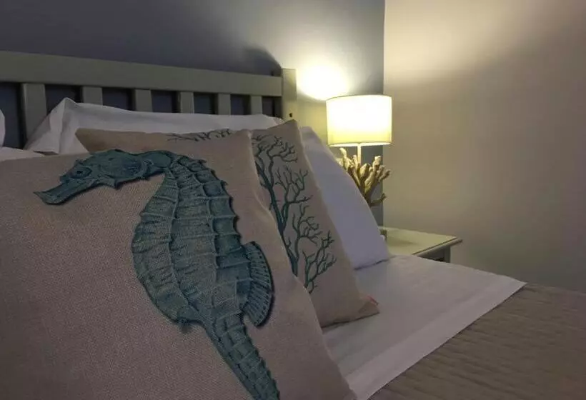 تختخواب و صبحانه La Casa Al Mare