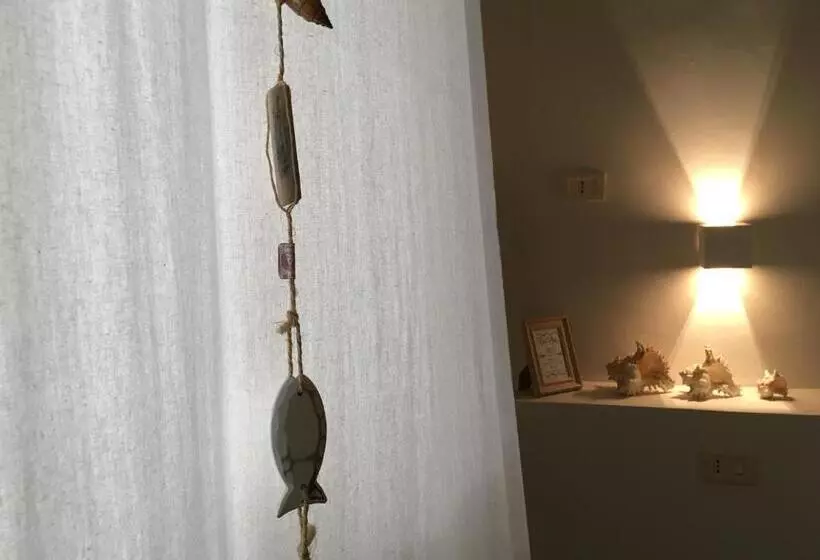 تختخواب و صبحانه La Casa Al Mare