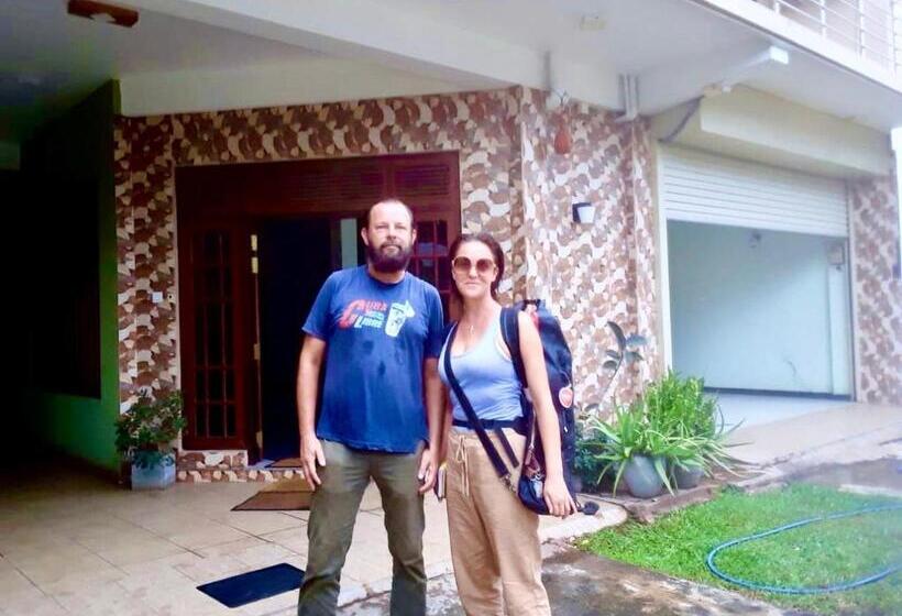 مبيت وإفطار The City Tourist