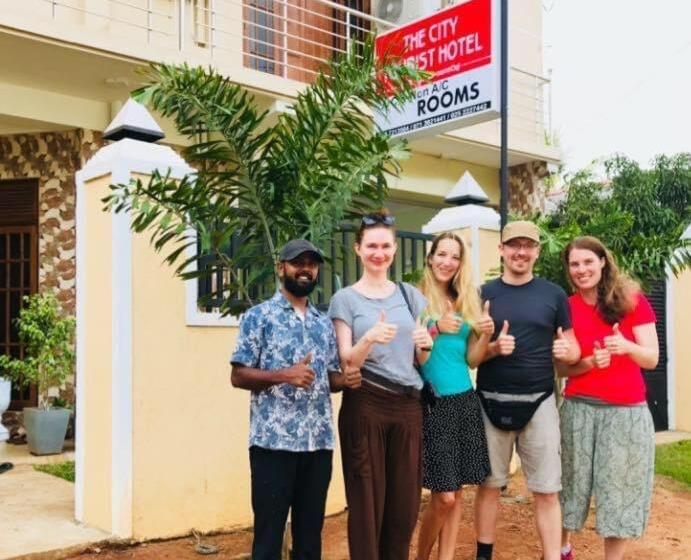 مبيت وإفطار The City Tourist