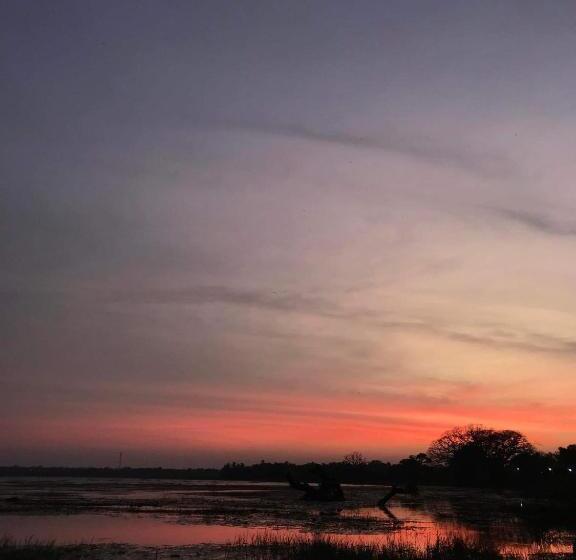 مبيت وإفطار The City Tourist