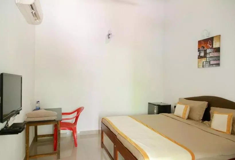 ペンション Hill Top Goa Lodge