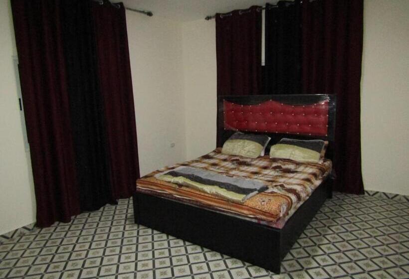 پانسیون Petra Skylight