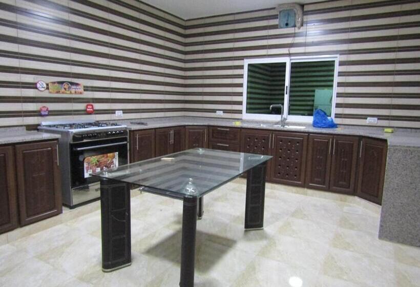 پانسیون Petra Skylight