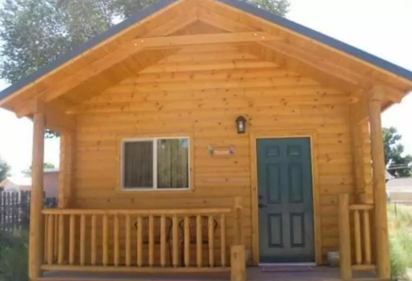 ベッドアンドブレックファースト Pine Tree Inn