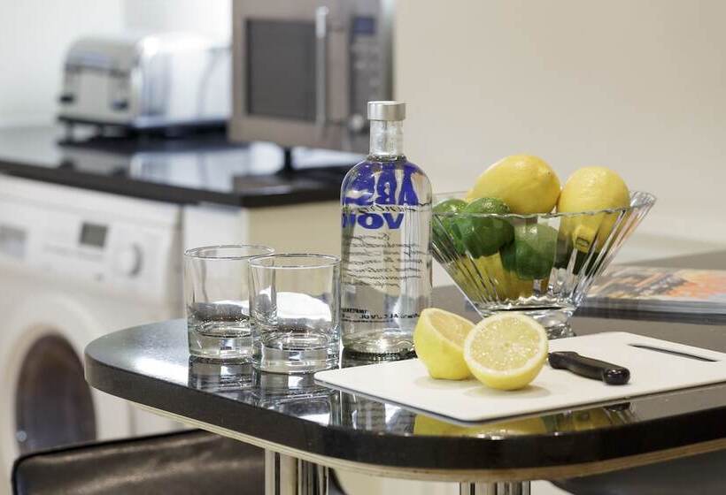 Braid Apartments By Mansley