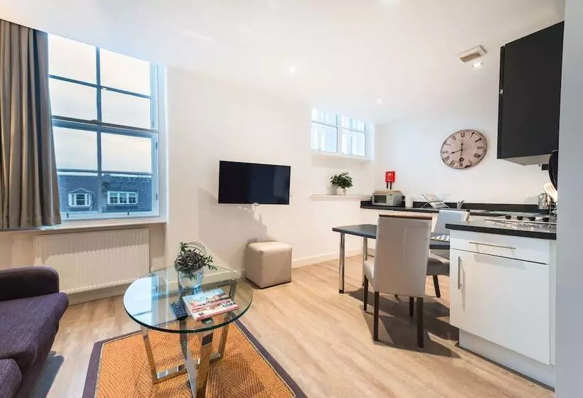 Braid Apartments By Mansley