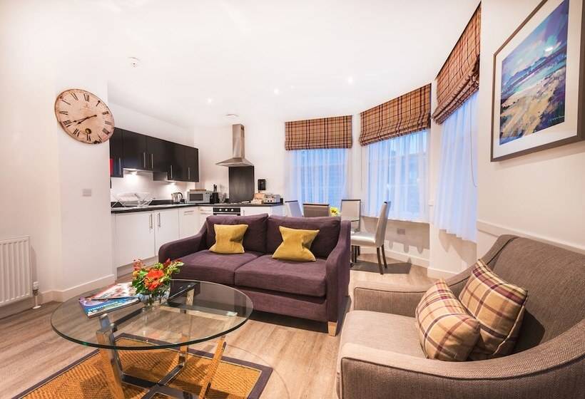 Braid Apartments By Mansley