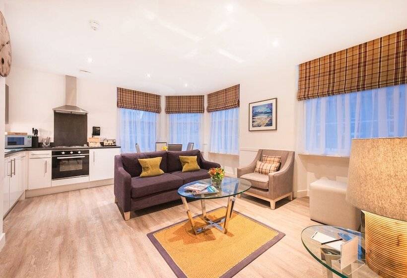 Braid Apartments By Mansley