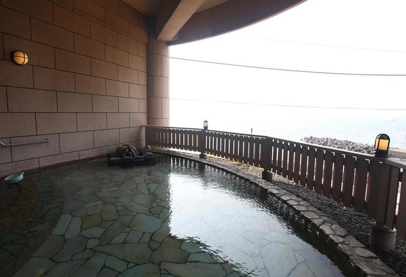 Отель Atagawa Seaside
