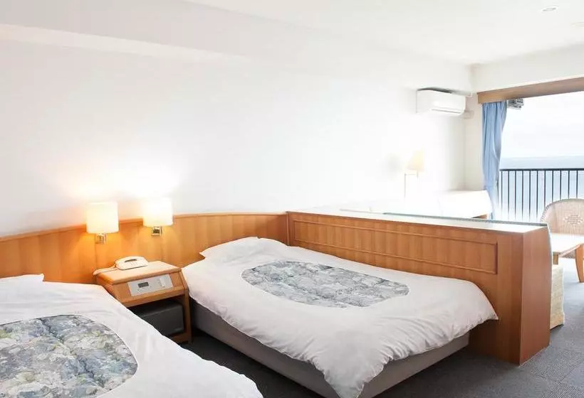 Hotel Atagawa Seaside