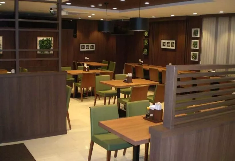 Central Hotel Takeoonsen Ekimae