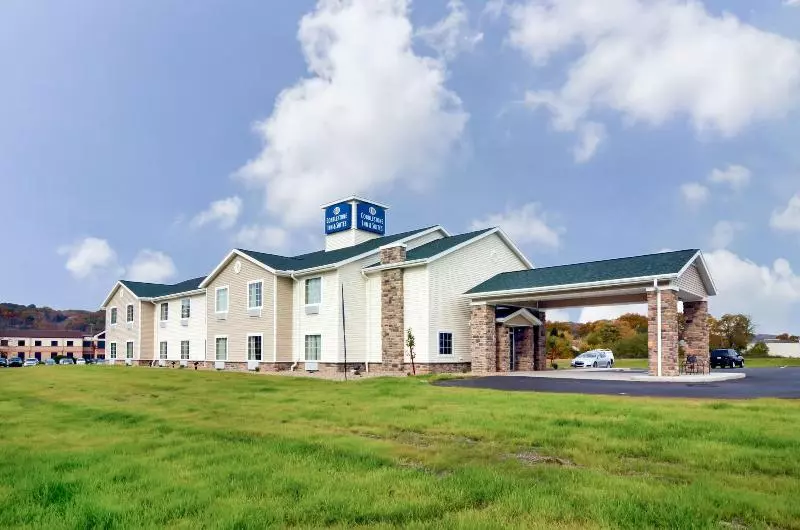 فندق Cobblestone Inn & Suites  Ambridge