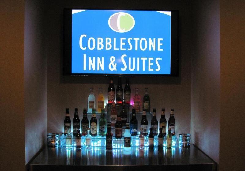 فندق Cobblestone Inn & Suites  Ambridge