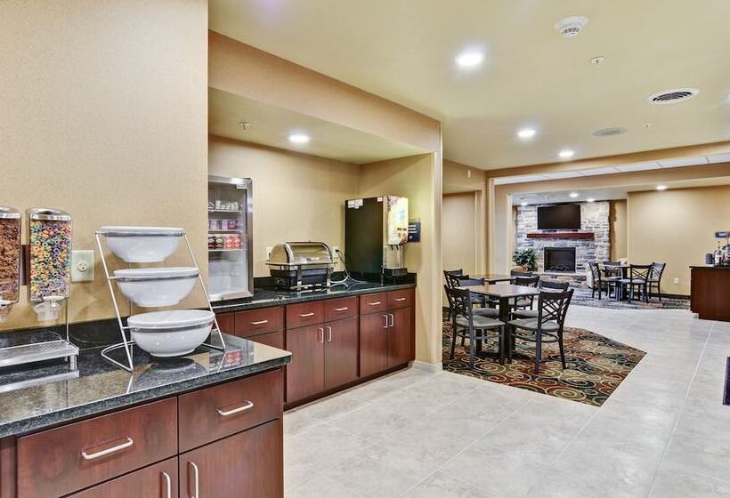 فندق Cobblestone Inn & Suites  Ambridge