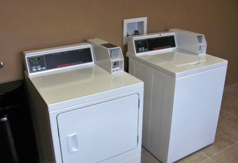 فندق Cobblestone Inn & Suites  Ambridge