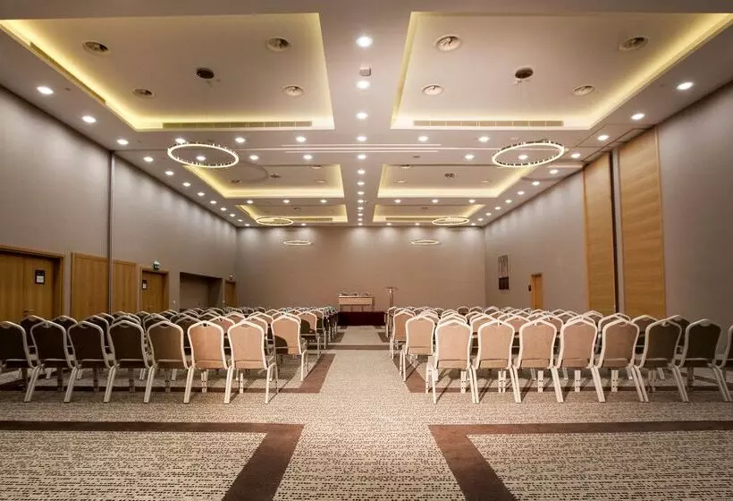 Отель Hilton Garden Inn Erzincan