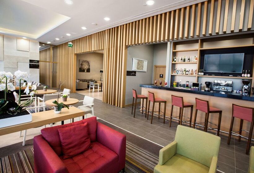 בית מלון כפרי Hilton Garden Inn Erzincan