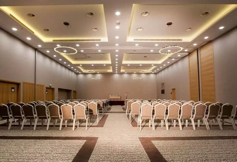 Отель Hilton Garden Inn Erzincan