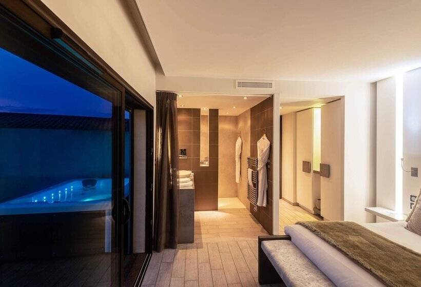 ホテル Le Parc  La Table De Franck Putelat