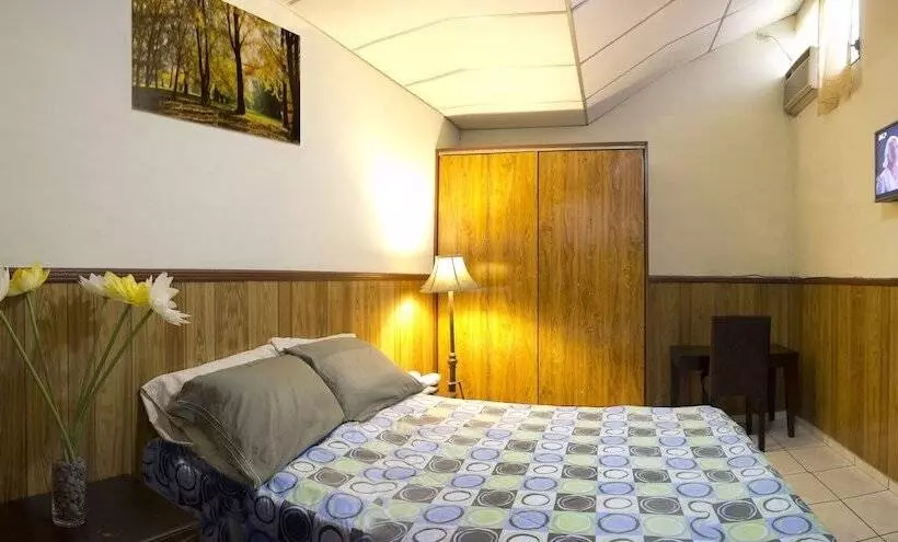 酒店 Manantiales El Salvador