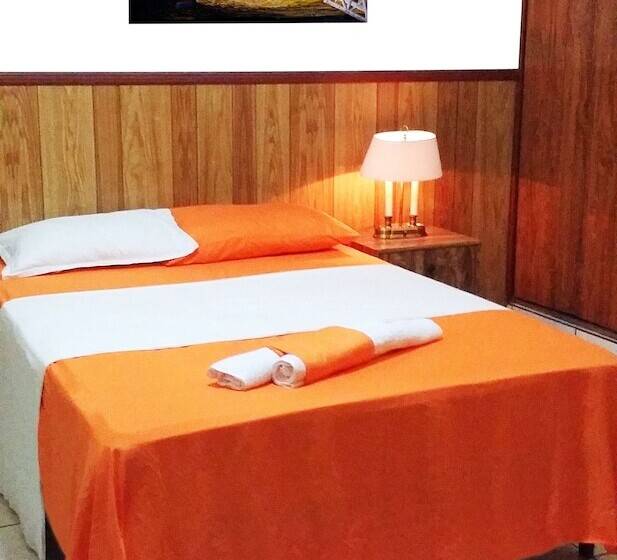 Отель Manantiales El Salvador