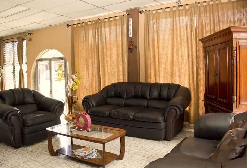 Отель Manantiales El Salvador