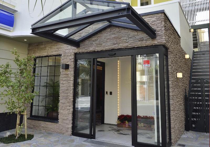 酒店 Kariyushi Lch. Izumizaki Kencho Mae