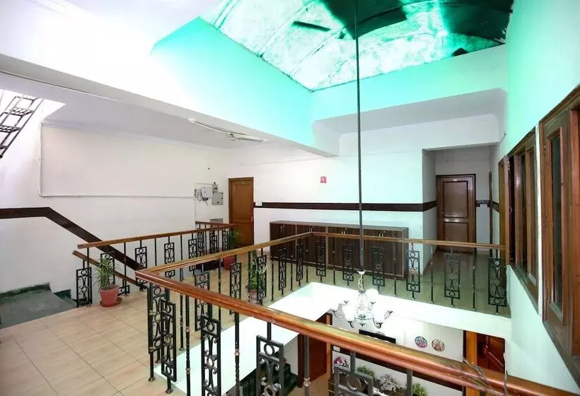 هتل Oyo Rooms Sector 35 B Chandigarh