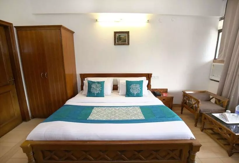 هتل Oyo Rooms Sector 35 B Chandigarh