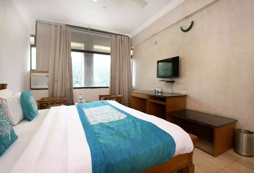 هتل Oyo Rooms Sector 35 B Chandigarh