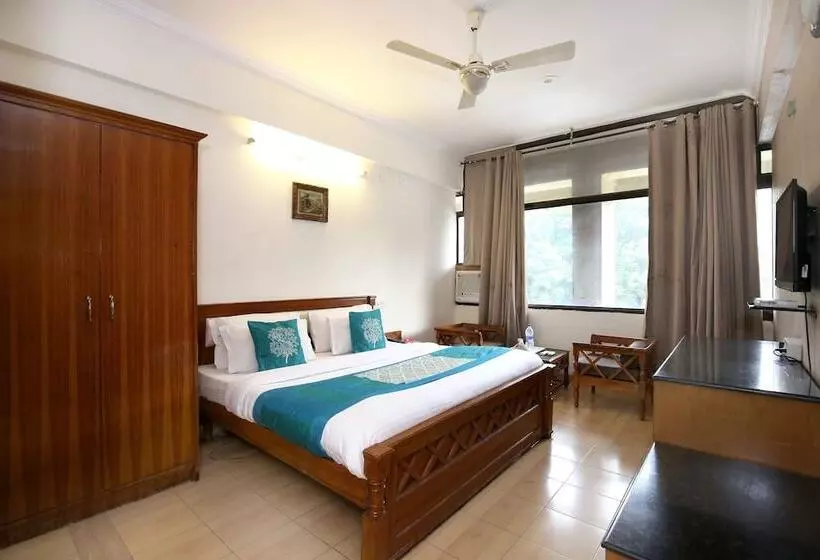 هتل Oyo Rooms Sector 35 B Chandigarh