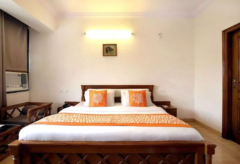 هتل Oyo Rooms Sector 35 B Chandigarh